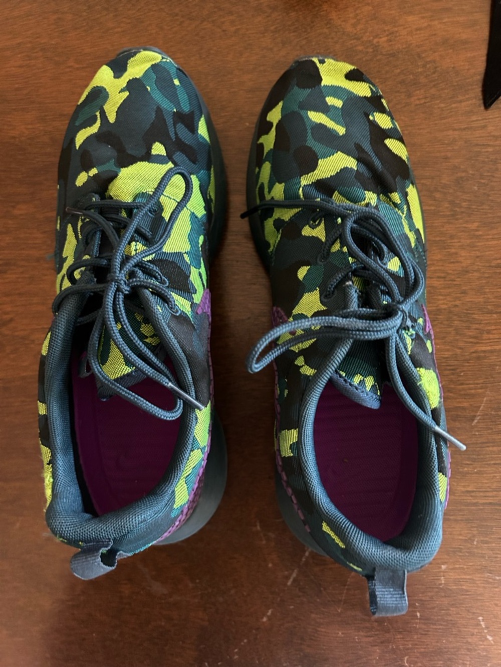 NIKE Camouflage Athletic Sneakers in Neon Yellow & Green